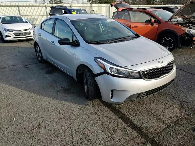 2018 Kia Forte Lx VIN: 3KPFL4A79JE248549 Lot: 93907885