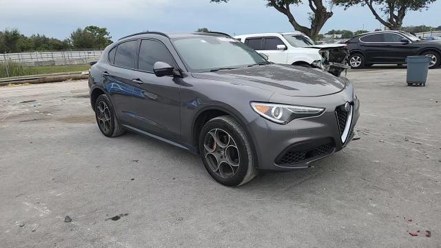 2018 Alfa Romeo Stelvio Sport VIN: ZASFAKPN8J7B88206 Lot: 91988825