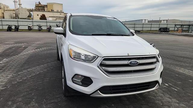 2017 Ford Escape Se VIN: 1FMCU0GDXHUD78675 Lot: 94747305