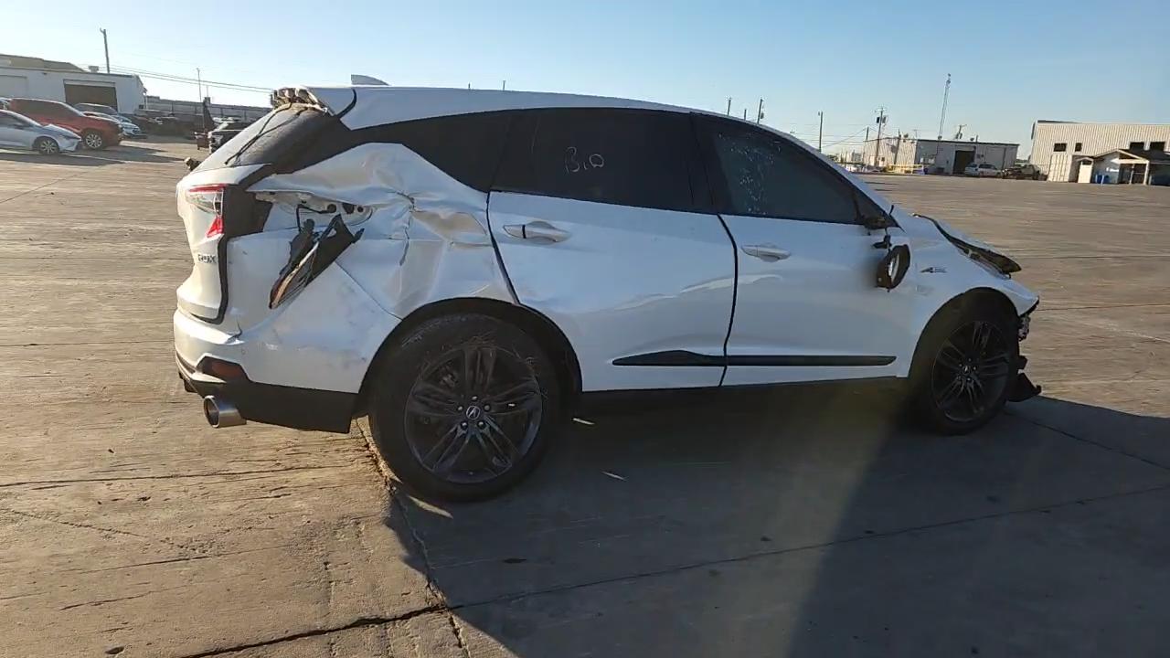 Фото: 5J8TC1H6XKL020861