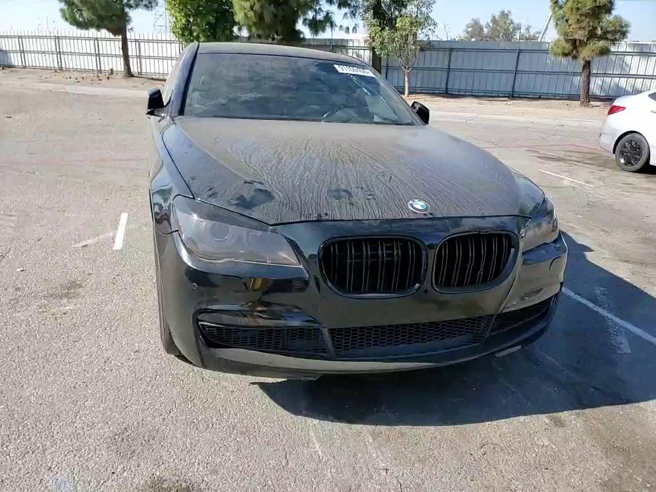 Фото: WBAKB8C52CDX20760