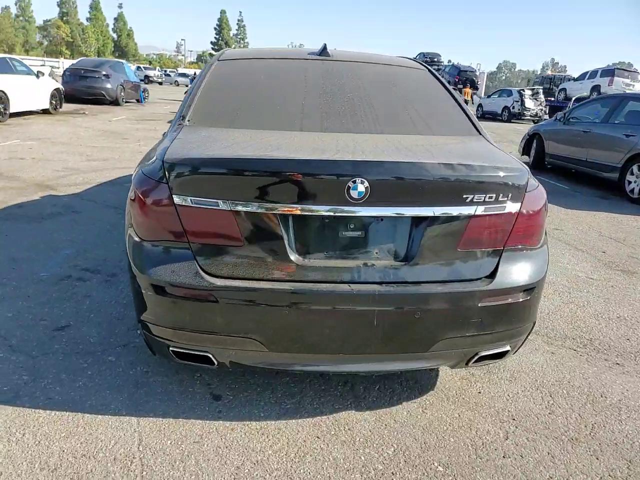 Фото: WBAKB8C52CDX20760