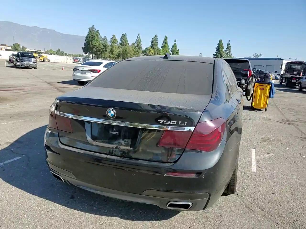 Фото: WBAKB8C52CDX20760