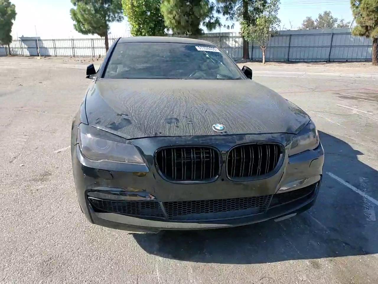 Фото: WBAKB8C52CDX20760