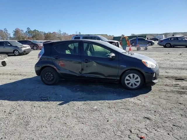 2013 Toyota Prius C VIN: JTDKDTB30D1530118 Lot: 92591155