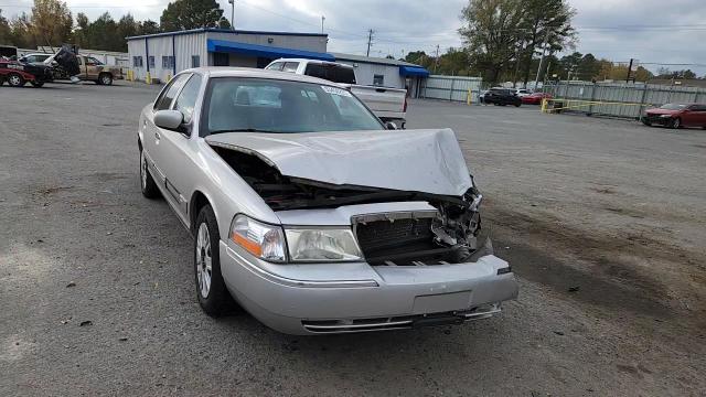 2004 Mercury Grand Marquis Gs VIN: 2MEFM74W24X670533 Lot: 93450225