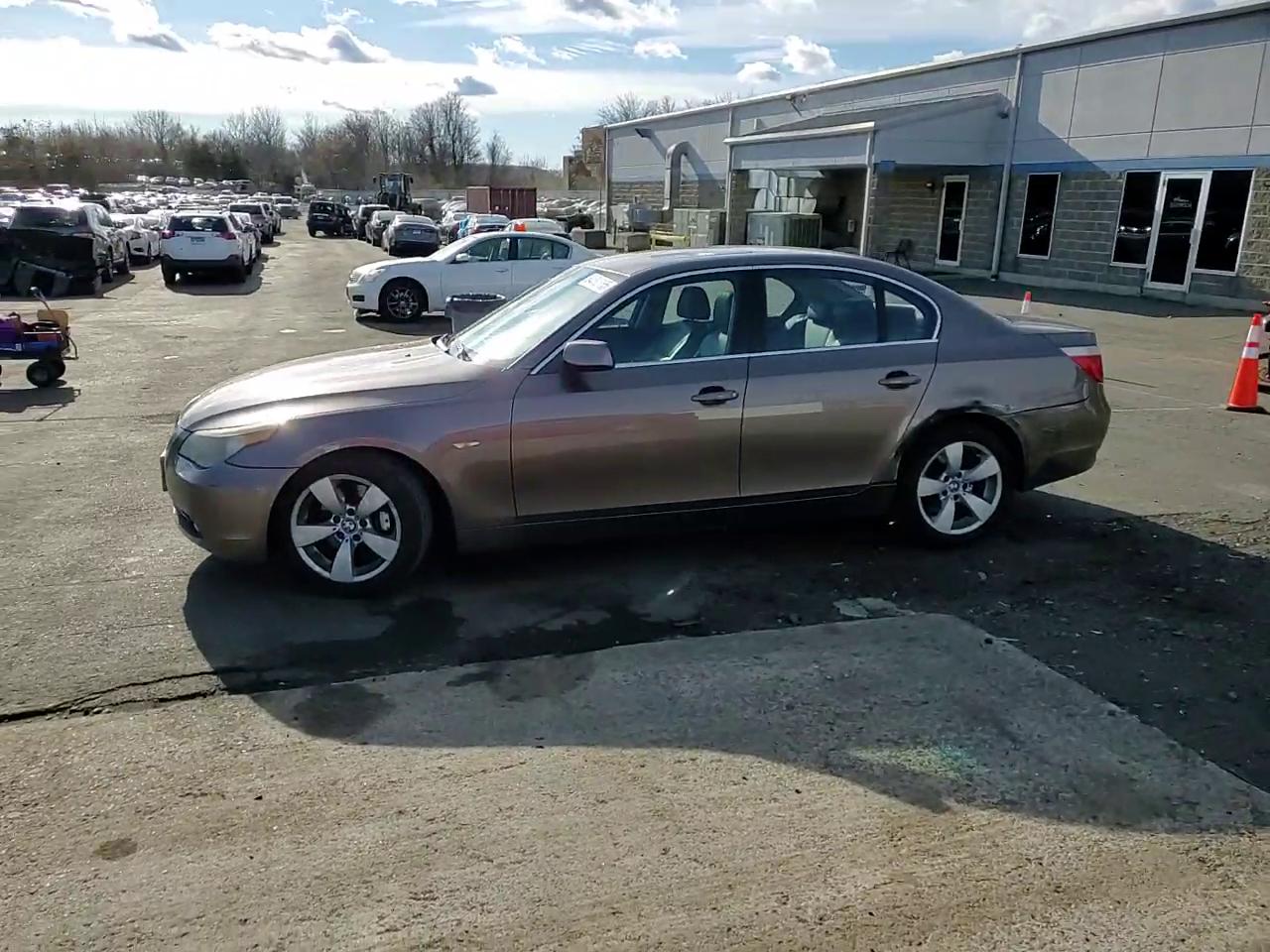 Фото: WBANA73534B065449