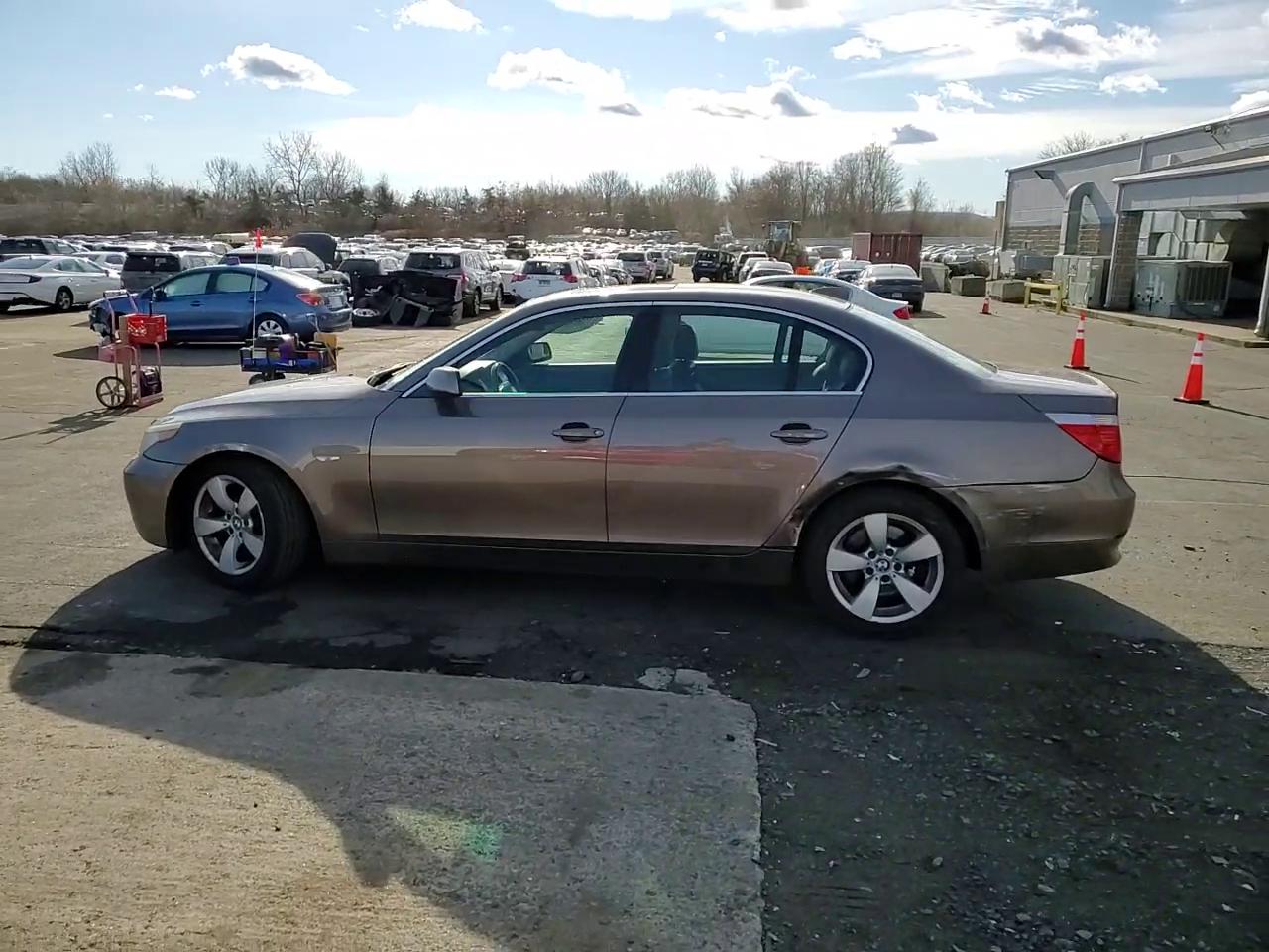 Фото: WBANA73534B065449