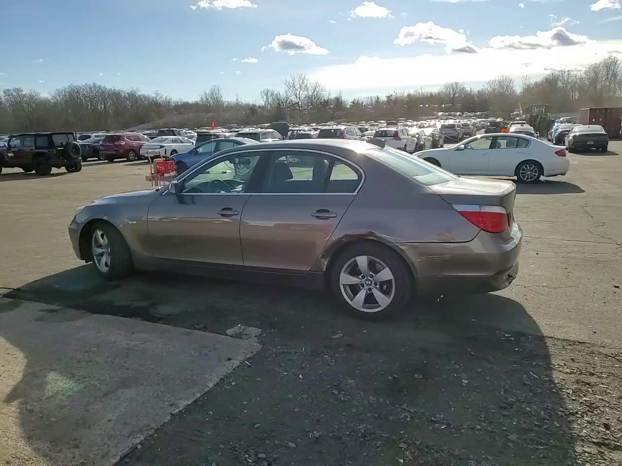 Фото: WBANA73534B065449