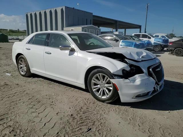2017 Chrysler 300C VIN: 2C3CCAEG1HH552022 Lot: 92253145