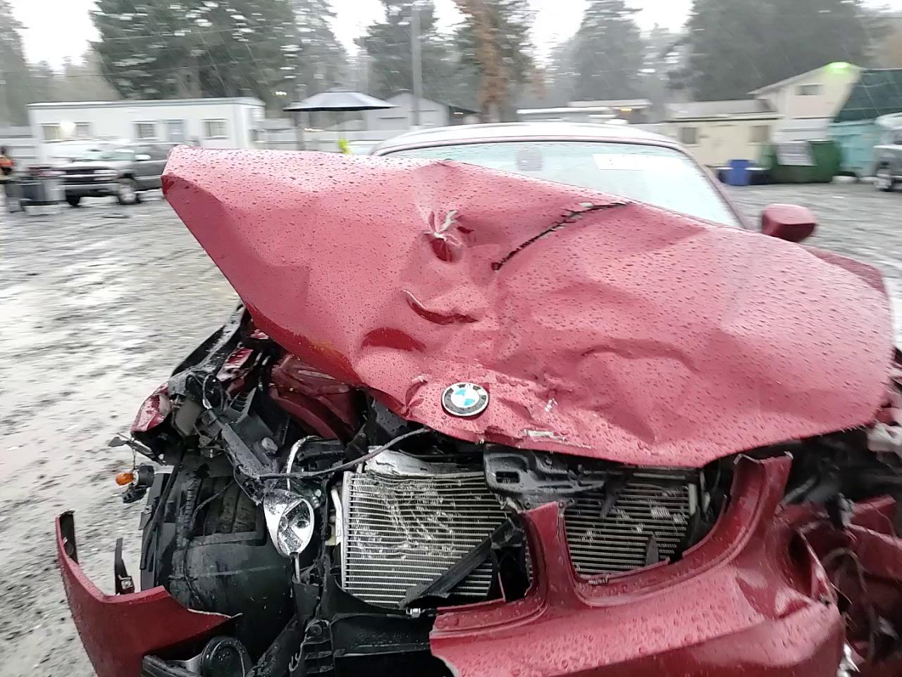 Фото: WBAUL7C53CVM83626