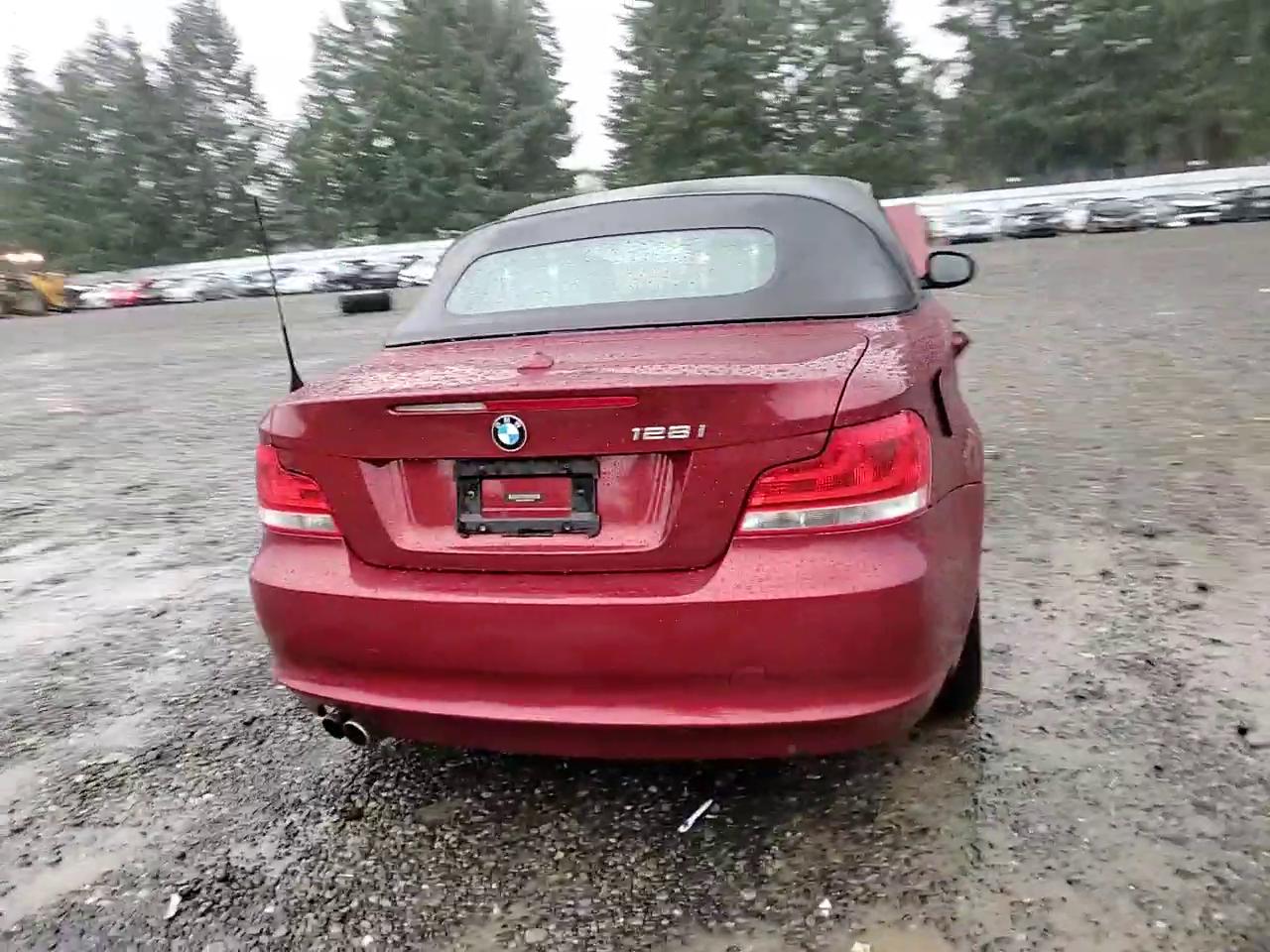 Фото: WBAUL7C53CVM83626