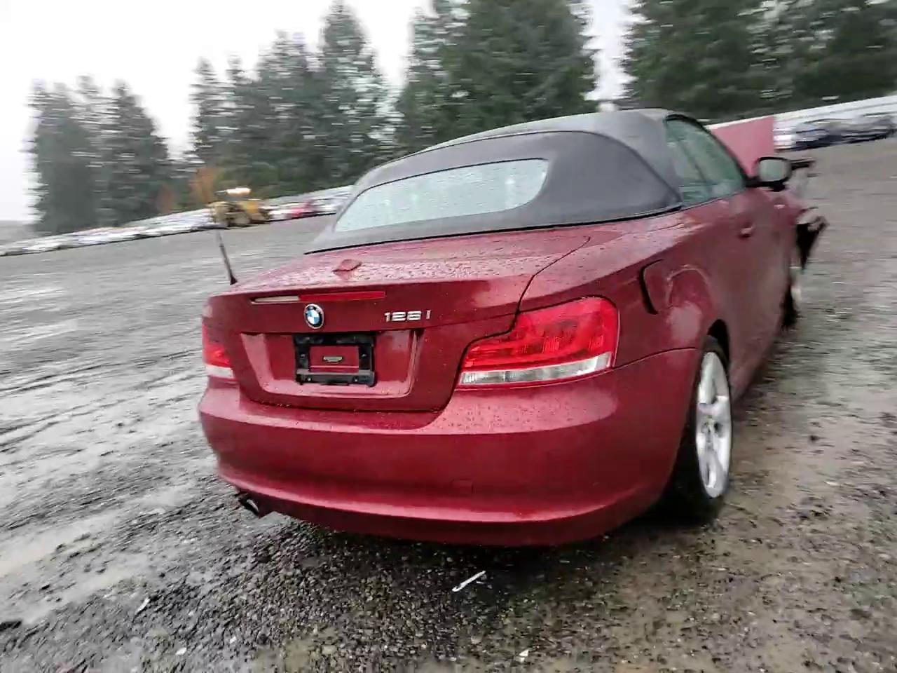 Фото: WBAUL7C53CVM83626