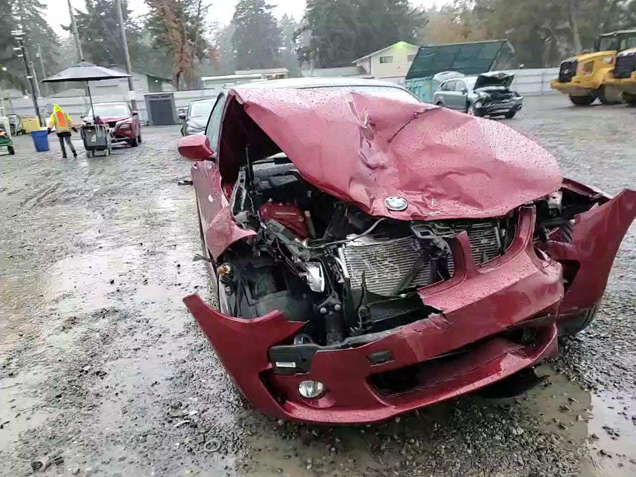 Фото: WBAUL7C53CVM83626