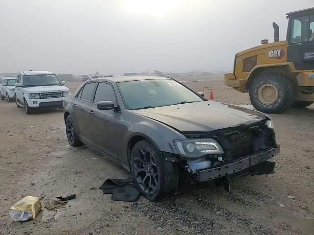 2019 Chrysler 300 S VIN: 2C3CCABG6KH697763 Lot: 94311545