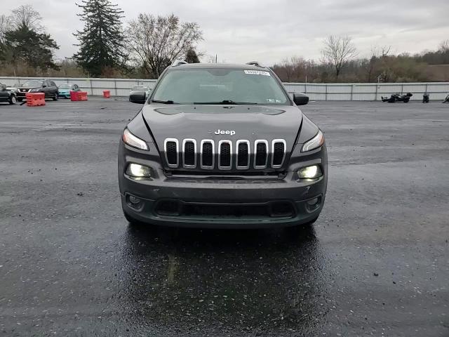2017 Jeep Cherokee Latitude VIN: 1C4PJMCS6HW577074 Lot: 93337245