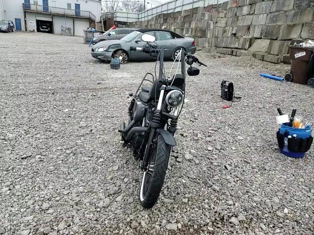 2014 Harley-Davidson Xl883 Iron 883 VIN: 1HD4LE212EC418947 Lot: 94084345