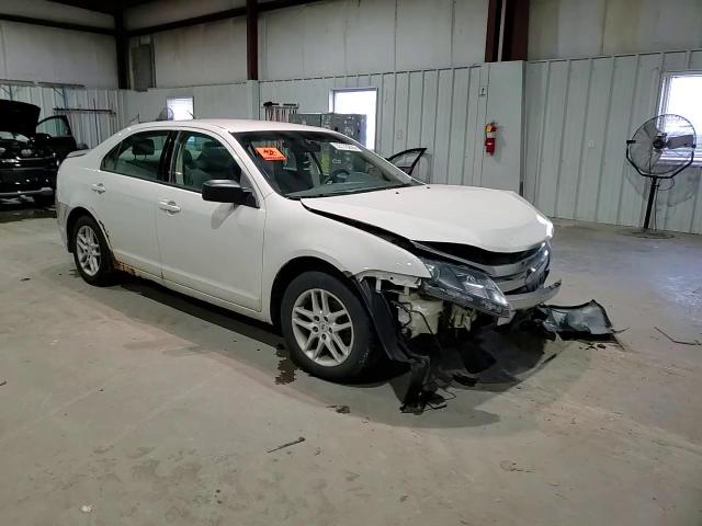 2012 Ford Fusion S VIN: 3FAHP0GA5CR380847 Lot: 93179265
