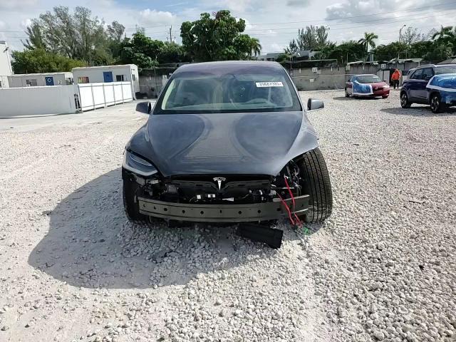 2017 Tesla Model X VIN: 5YJXCBE24HF070223 Lot: 89687385