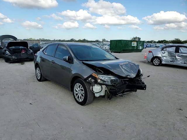 2018 Toyota Corolla L VIN: 5YFBURHE8JP829830 Lot: 93815125