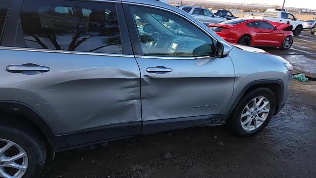 2015 Jeep Cherokee Latitude VIN: 1C4PJLCB7FW700520 Lot: 91900055