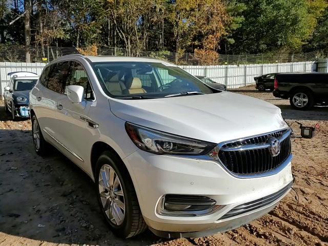 2018 Buick Enclave Premium VIN: 5GAERCKW2JJ157959 Lot: 92537415