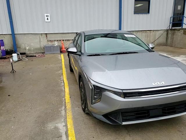 2025 Kia K4 Ex VIN: 3KPFU4DE9SE166698 Lot: 92457595