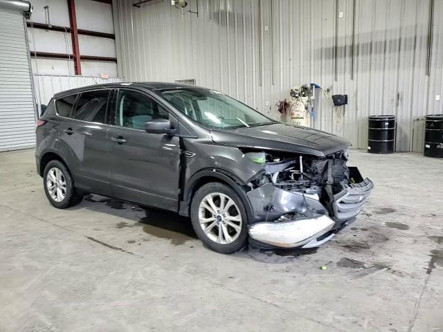 2017 Ford Escape Se VIN: 1FMCU9G92HUD99116 Lot: 94346015