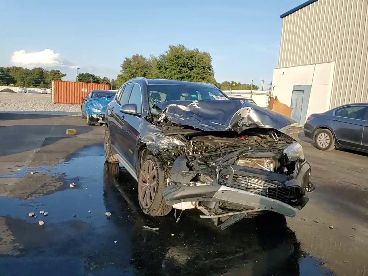 Фото: WBXHU7C37J5H43738