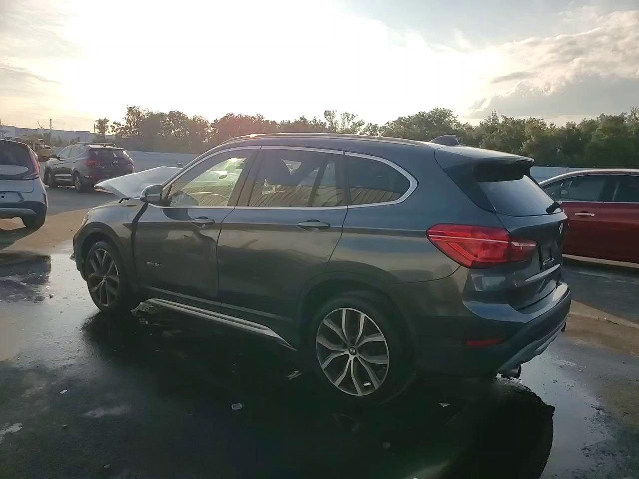 Фото: WBXHU7C37J5H43738