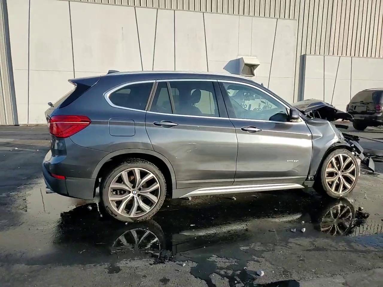 Фото: WBXHU7C37J5H43738