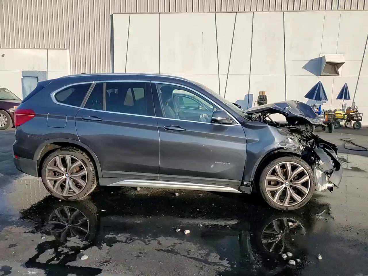 Фото: WBXHU7C37J5H43738