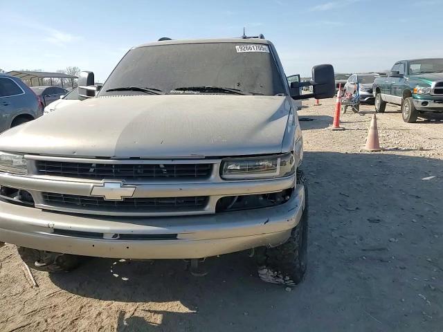 2002 Chevrolet Suburban K1500 VIN: 3GNFK16Z12G324855 Lot: 92661705