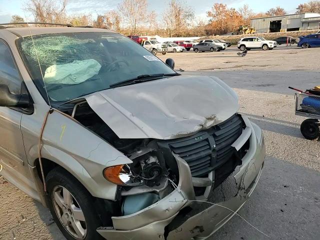 2005 Dodge Grand Caravan Sxt VIN: 2D4GP44L95R331455 Lot: 92017705
