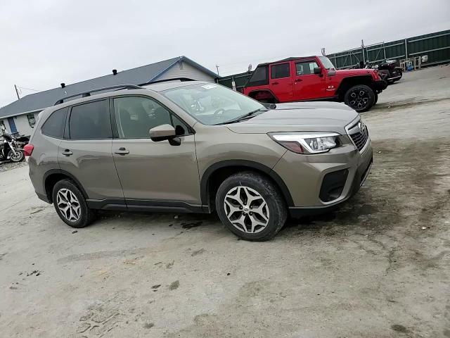 2019 Subaru Forester Premium VIN: JF2SKAGC0KH420095 Lot: 93417105