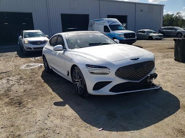 2022 Genesis G70 Base VIN: KMTG34TA5NU086697 Lot: 92000055