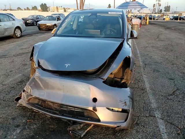 2024 Tesla Model Y VIN: 7SAYGDED7RF192231 Lot: 91119275