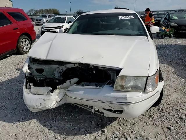 1999 Ford Crown Victoria Lx VIN: 2FAFP74W5XX114493 Lot: 91088365