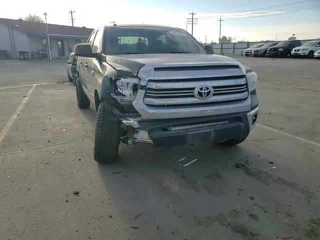 2017 Toyota Tundra Crewmax Sr5 VIN: 5TFDY5F1XHX668219 Lot: 92415555