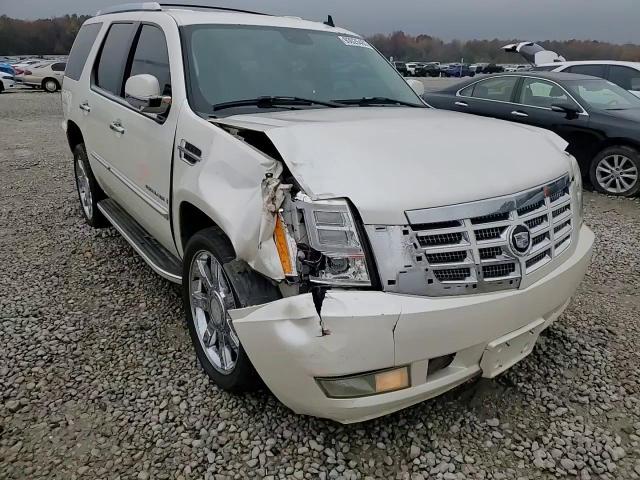 2007 Cadillac Escalade Luxury VIN: 1GYFK63847R232898 Lot: 93026485