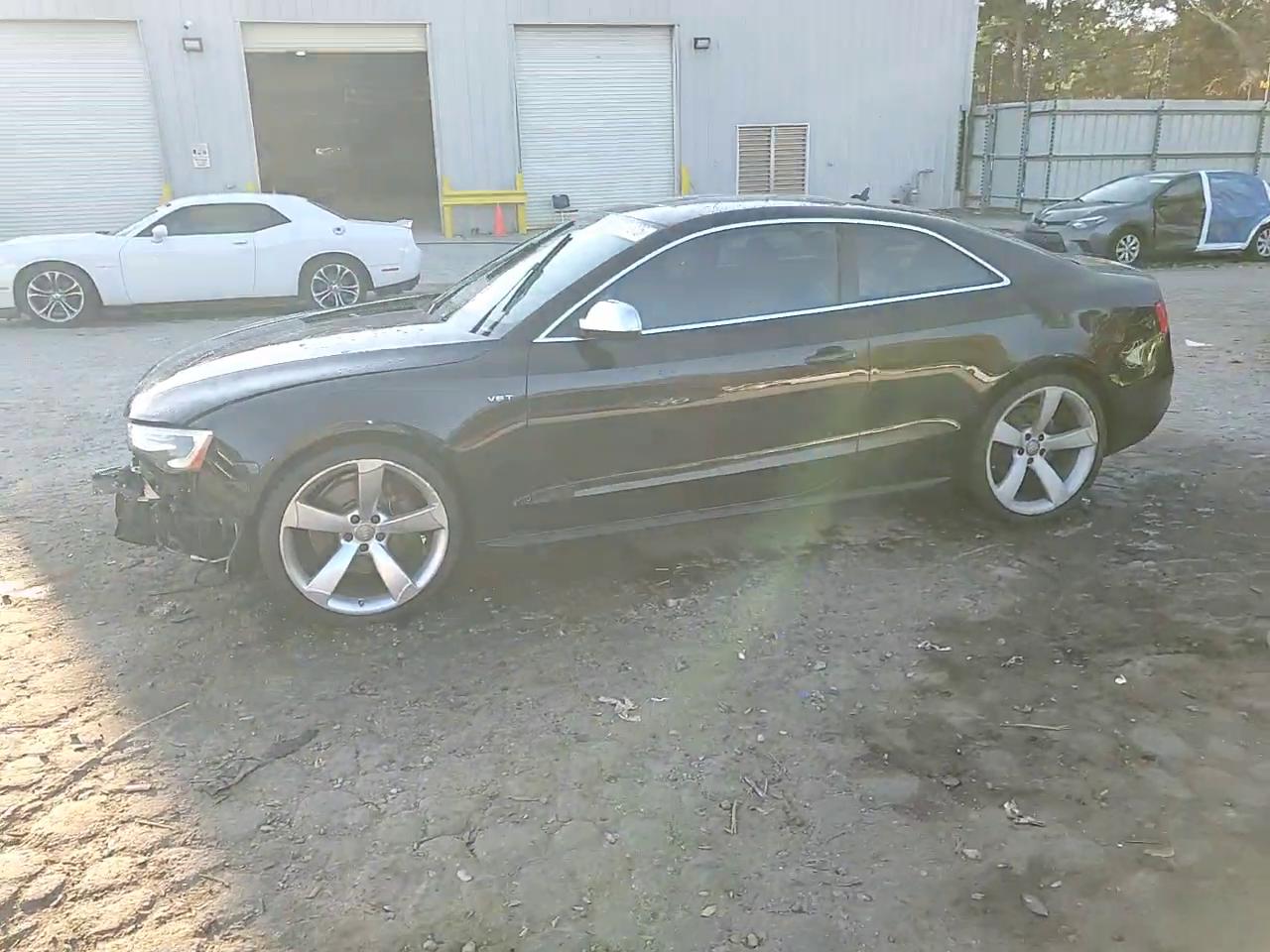 Фото: WAUCGAFR2EA028613