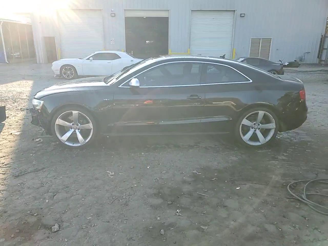 Фото: WAUCGAFR2EA028613