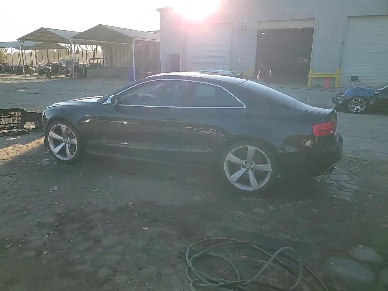 Фото: WAUCGAFR2EA028613