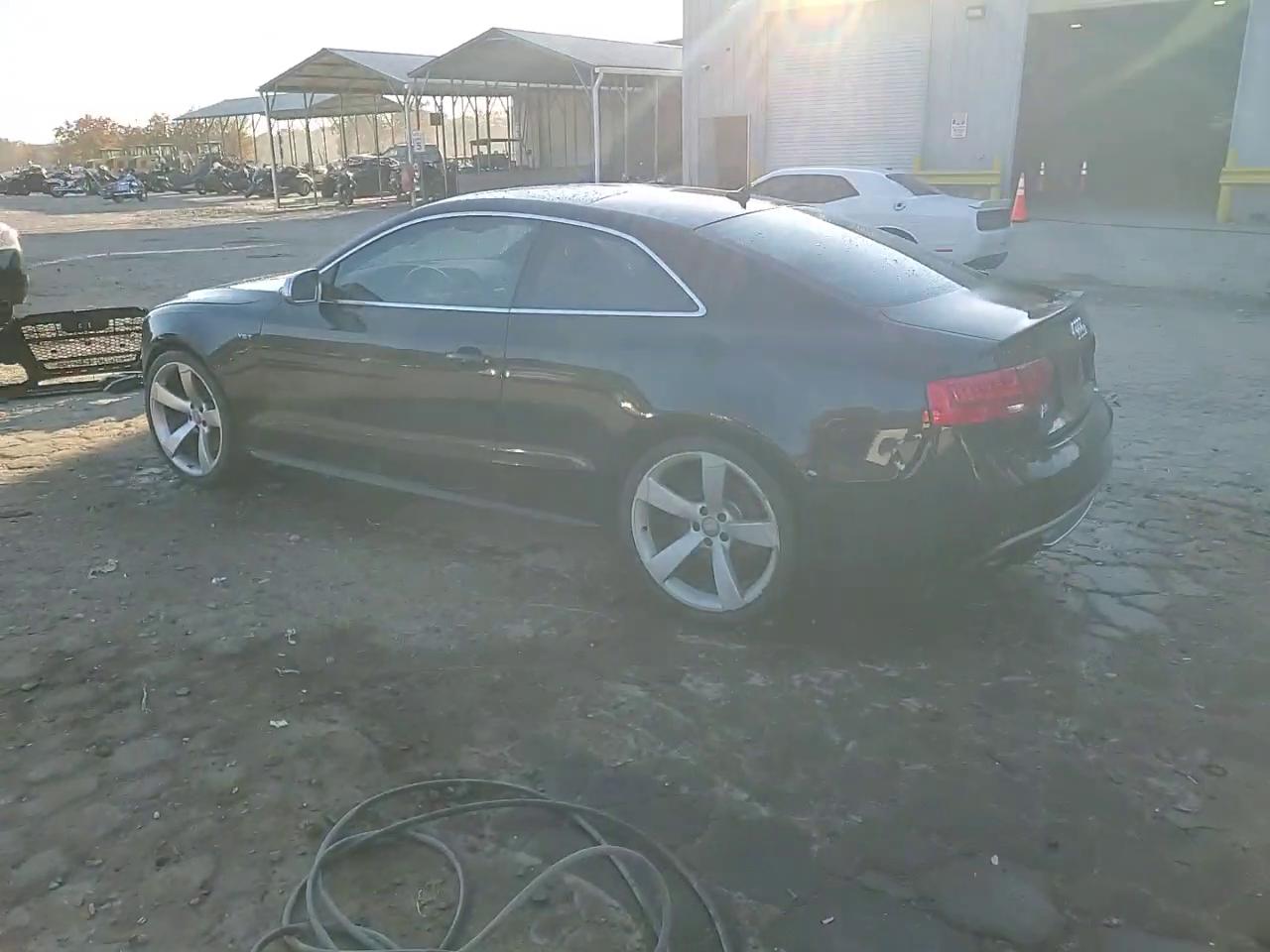 Фото: WAUCGAFR2EA028613