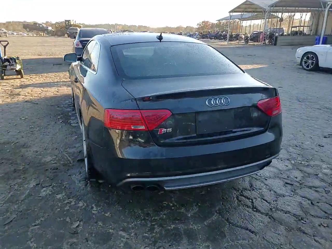 Фото: WAUCGAFR2EA028613