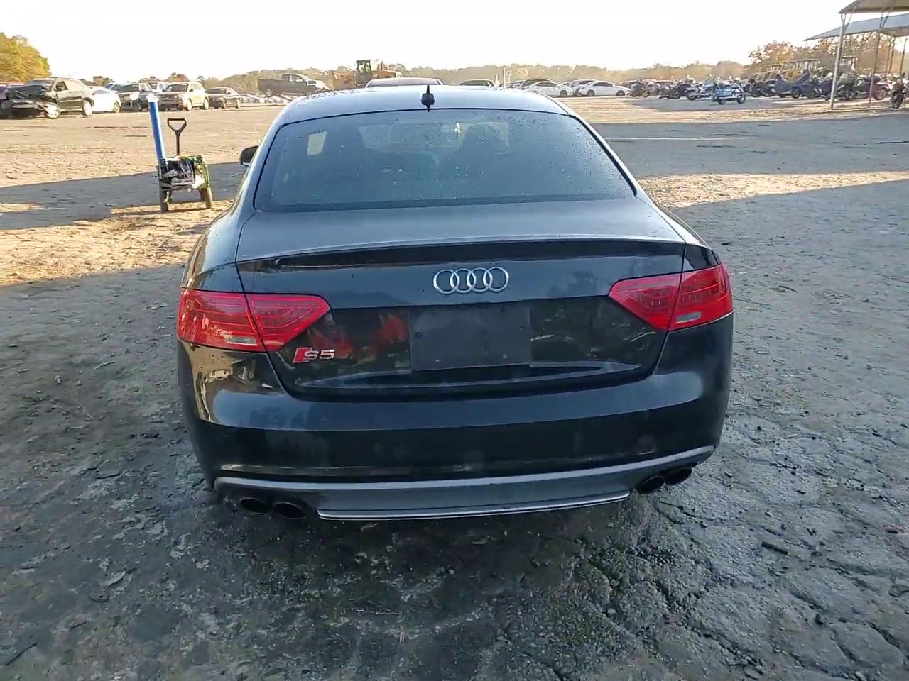 Фото: WAUCGAFR2EA028613