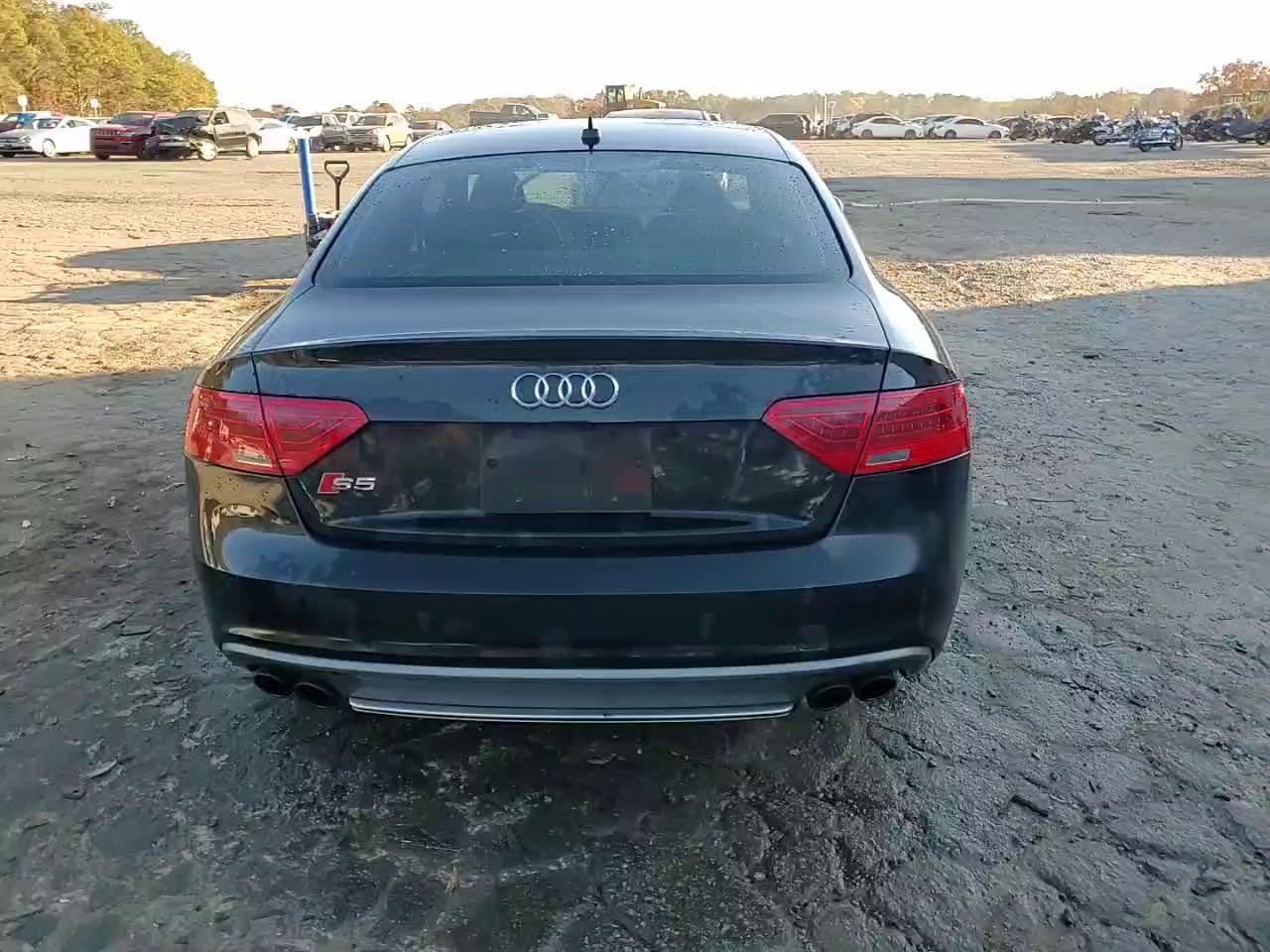 Фото: WAUCGAFR2EA028613