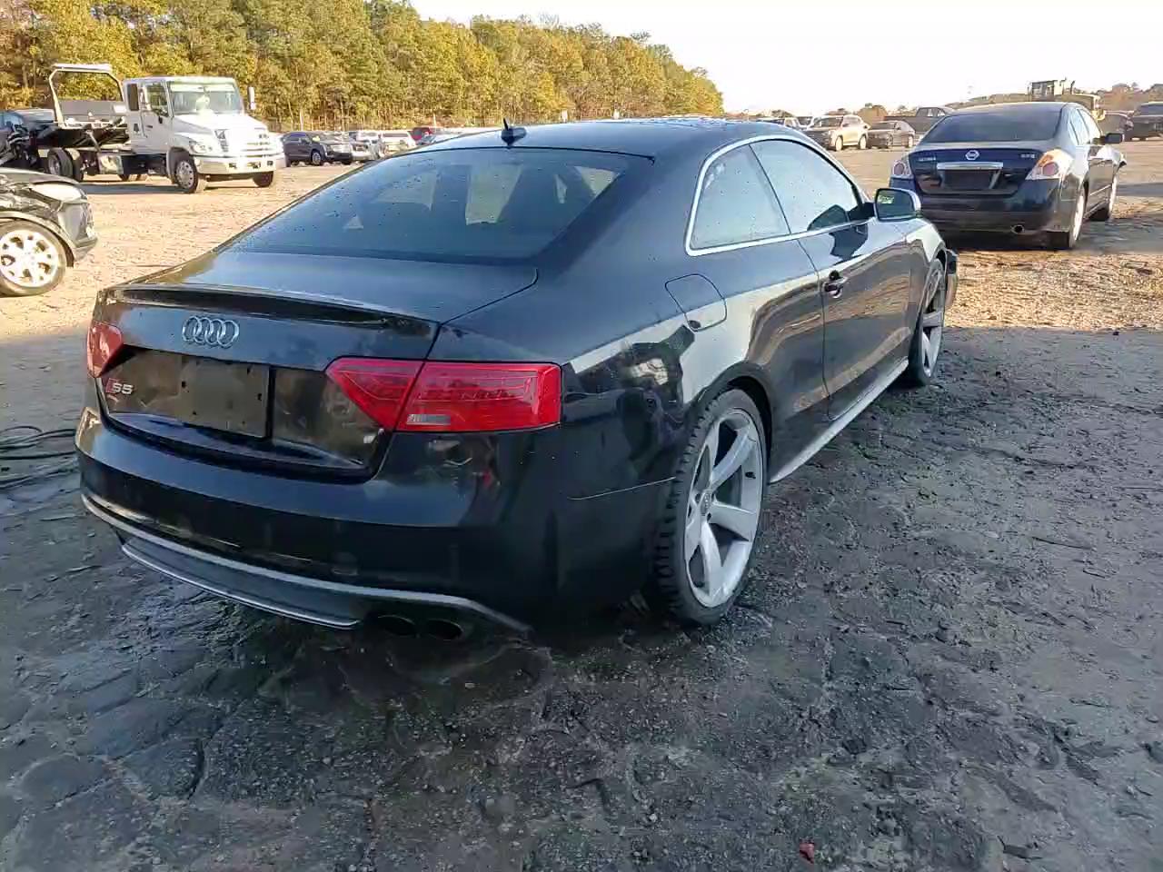 Фото: WAUCGAFR2EA028613