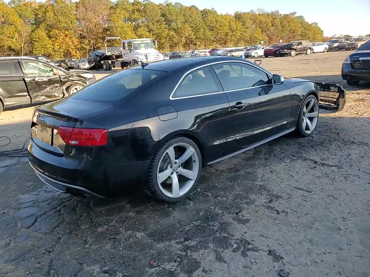 Фото: WAUCGAFR2EA028613