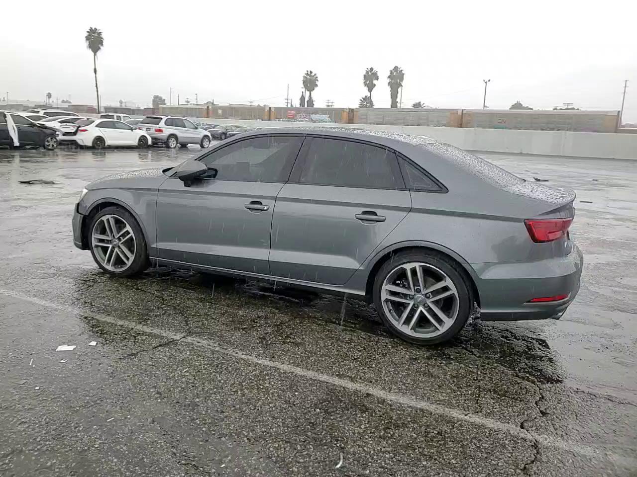 Фото: WAUAUGFF4KA090938